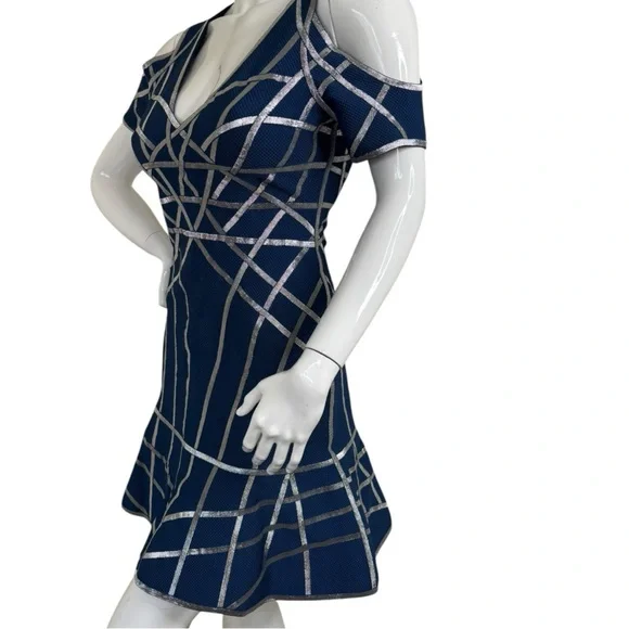 HERVE LEGER VERONIKKA CAGED STRAPPY SEXY RARE COLD-SHOULDER FLUTE DRESS Sz L - Picture 11 of 17